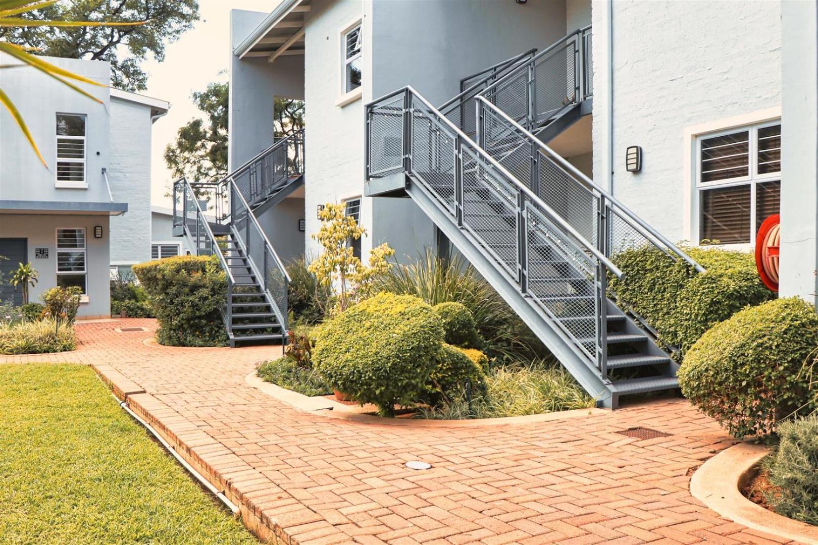 Apartments @ 125 哈博罗内 外观 照片