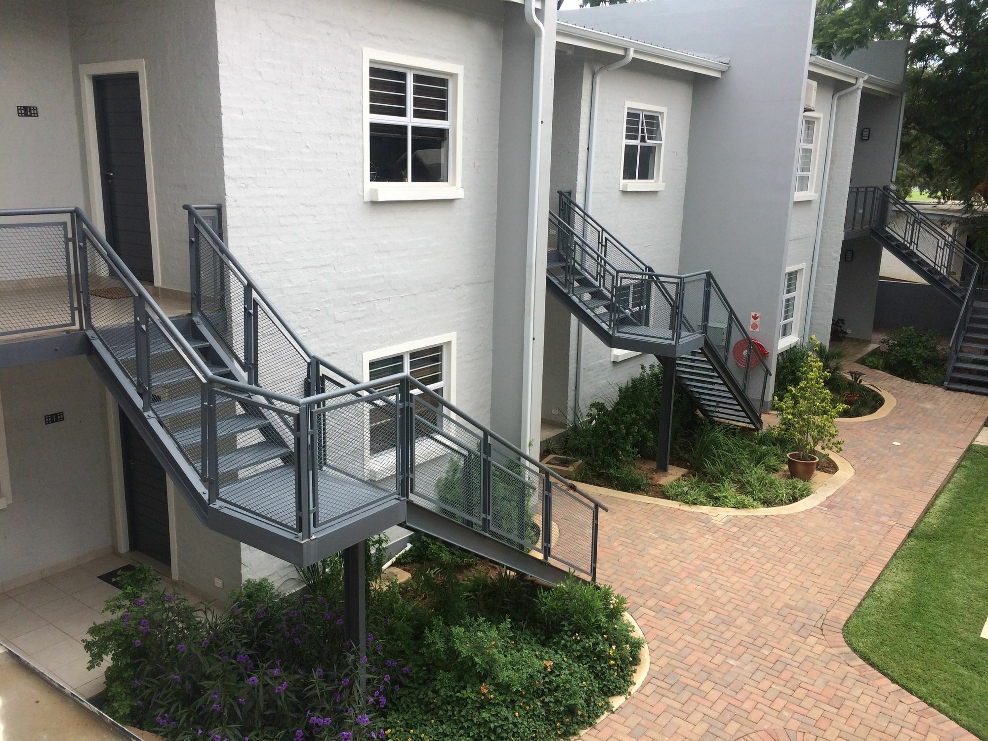 Apartments @ 125 哈博罗内 外观 照片